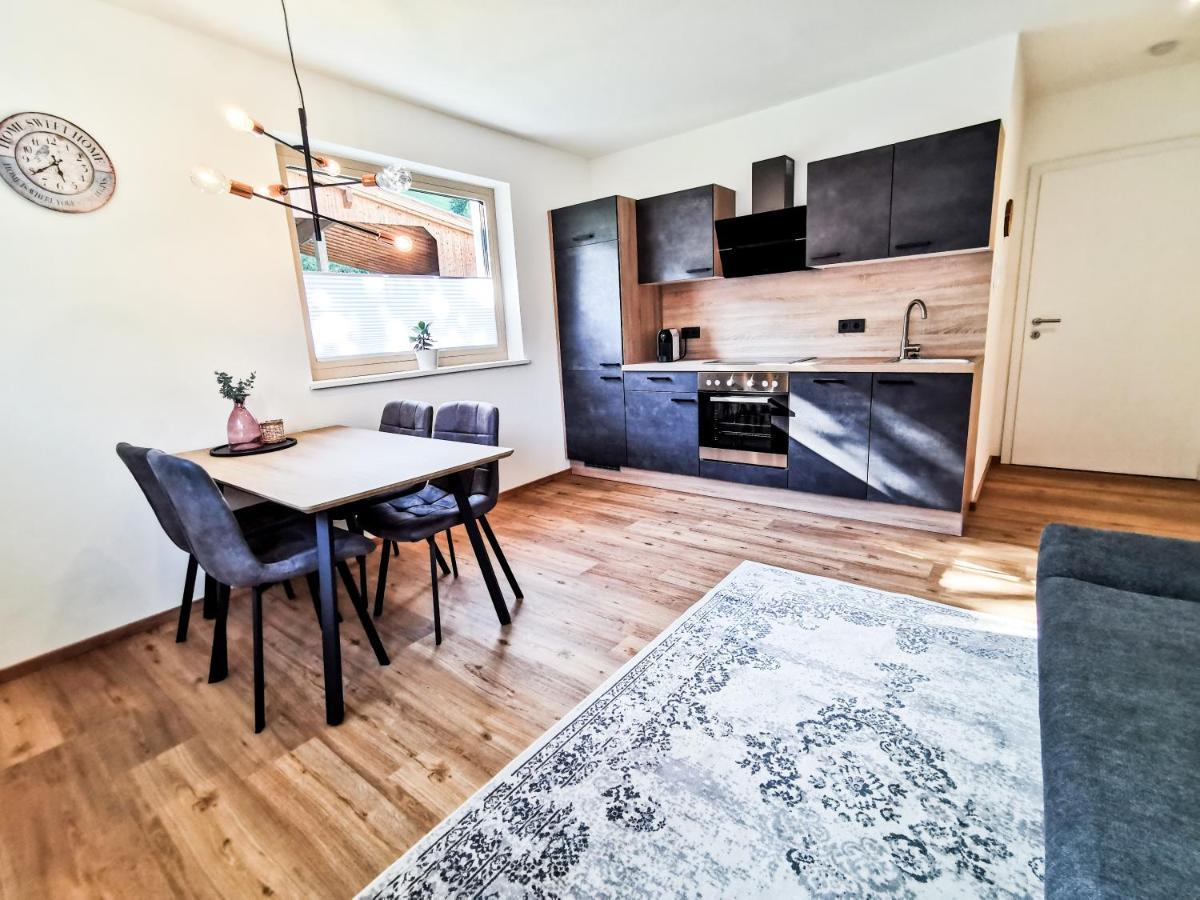 Apart Pair im Dorf Schwendau Exterior foto